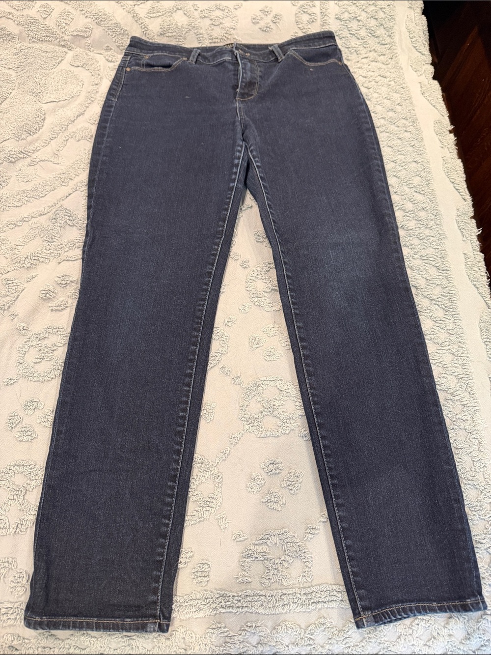 Talbots Straight Leg Jeans in Dark Blue Wash